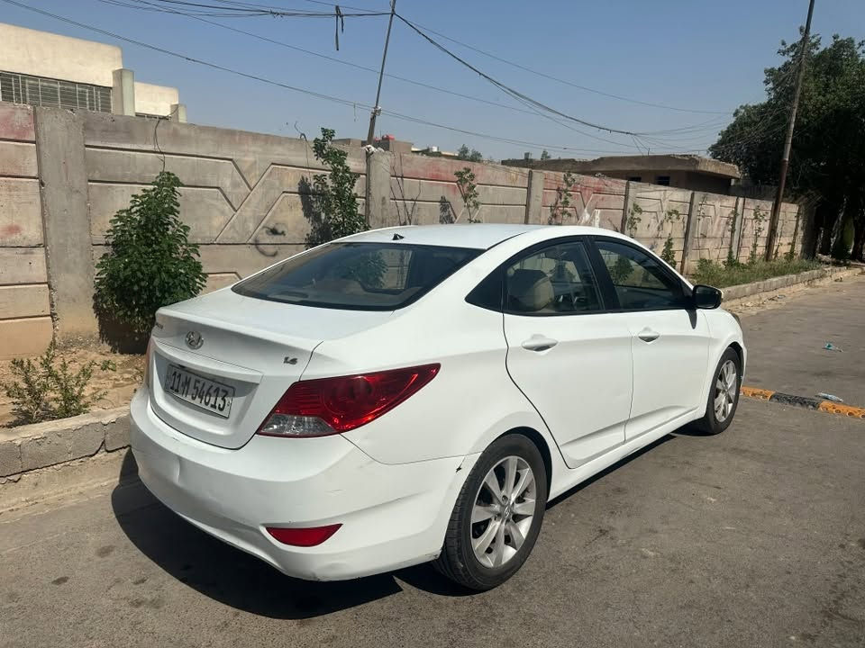 اكسنت • ٢٠١٥ • ماشيه ١٩٠٠٠٠