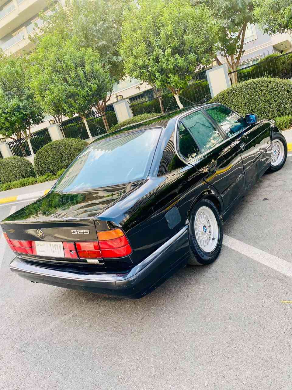 به ناوی خوای گەورە                      نرخ/23.  $ مەجاێکی کەم
.بــۆ فـرۆشـــتـنBMW525 مۆدیل 1992✅   پــێش پان
مه کینه 35فه ل✈️🚀 ماشاڵله له قوت و رۆشتنی
مـــاشــالڵە زۆر بــەقـوتە نـــمــونە لە جــوانی پـــاکــی ❤
👌گـێـڕ و مــەکـینـە زۆر پــاک 👌بــەس مــاشــالڵەی ئەوێ
👈🏽ئــاڕمــی پــلاستـیـک سلێمانی👉🏽 به شەرتی ئه وەلیات و. حاسیبه مــاشالڵە نمـونەیە لەجوانی
پێش و دوای که پس کلاج و عه ینه ی 8بستۆنی بۆبه سراوە
ســـەقــف و شـــانــی وەک بــیلاد👍 نـمـونە لە جوانی
لە ڕووبەڕو وەک وێـنـەکان جــوانە ماشالڵە🧿
دەشغووڵ ئــێربـاک چـــوار جام کارەبا
تەقەورەقەی نیە💚 ســـوکـــانی m 
🧿دەعــامـــی بـــــۆ دەعــــــامــی و مــەزبـووت🧿
مـــاشالڵە لە هــەیکەل ونــاوی ســەقف سڵاید👉
کلاج و عه ینه ی تازە بۆ به سراوە.  ئی 8بستۆن🚀له سەرە🤎
تــاقم تـــایەو ویلی  لۆک👌بۆبەسراوە.  .
کــارەبـــایی کــامل مــەزب ـووتە ❤
گـــەرمــی .لایـت .فـڵچە . ئـیشارەت .بـرێـک بزماری👌 
🔱هــەیــکەلی نمـونە و نـاوی جوان  👉🏽.       ..
بــەنـزیـن زۆر کــەم ئــەخوا  زۆر بێ مــەسرەفە ***********          *********** السليمانية, العراق

