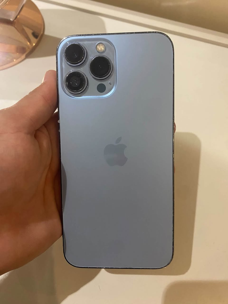 ايفون 13 pro max ذاكرة ٢٦٥ 
الجهاز اليوم بدلتله شاشه وبطاريه وضهر لان وكع ونكسرت الشاشه 
بطارية جديدة ١٠٠
ويا حافظه شكل ايفون ١٧ جديدة
السعر ٤٧٥ وبي مجاال 
مكاني بغداد حي الاعلام وماعندي توصيل

نص مكتوب في الصور:
- ٧:٢٢
- القطع والخدمة
- تجمع Apple سجل تاريخ القطع والخدمة، وهذا السجل يعرض معلومات عن هذا الـ iPhone وحالته وتفاصيل إصلاحه. معرفة المزيد...
- يتوفر تكوين
- البطارية
- تم اكتشاف بطارية جديدة. يرجى إعادة التشغيل لتكوين البطارية الجديدة لهذا الـ iPhone. معرفة المزيد...
- إعادة التشغيل والانتهاء من الإصلاح
- سجل تاريخ الخدمة
- الكاميرا
- غير معروف
- الشاشة
- ٧:٢١ حول الاسم iPhone إصدار iOS 26.3.1 (a) اسم الطراز iPhone 13 Pro Max رقم الطراز MLHC3ZA/A الرقم التسلسلي PMV9NY05D4 سجل تاريخ القطع والخدمة الأغاني الفيديوهات الصور السعة ٢٥٦ غ.ب. متوفرة ٢٣٧,٦٦ غ.ب. عنوان Wi-Fi DC:53:92:51:84:CE Bluetooth DC:53:92:3C:12:62
- ٧:٢١ حالة البطارية والشحن رسالة مهمة حول البطارية غير قادر على التحقق من أن هذا الـ iPhone يحتوي على بطارية أصلية من Apple. قد لا تكون التفاصيل الواردة من هذه البطارية دقيقة. لمعرفة المزيد الحد الأقصى للقدرة ١٠٠٪ هذا قياس لقدرة البطارية مقارنة بقدرتها عندما كانت جديدة. قد تتسبب القدرة المنخفضة بتقليل ساعات الاستخدام بين عملية الشحن والأخرى. أقصى قدرة للأداء الـ iPhone غير قادر على تحديد عمر البطارية. شحن البطارية المحسن للحد من استنزاف عمر البطارية، يتعلم الـ iPhone من عادات الشحن اليومية، بحيث ينتظر ولا يتجاوز ٨٠٪ حتى يحين موعد حاجتك إلى استخدامه. شحن البطارية المحسن متوقف حتى ٦:٠٠ ص.