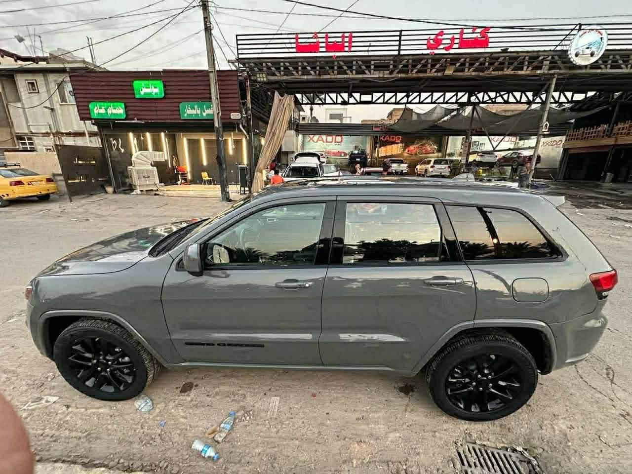 بيع مستعجل 
بلاك توب موديل 21  لون مميز سمنتي 
رقم بغداد تحويل مباشر 
سعر 205 بيها مجال 
رقم تلفون ***********
