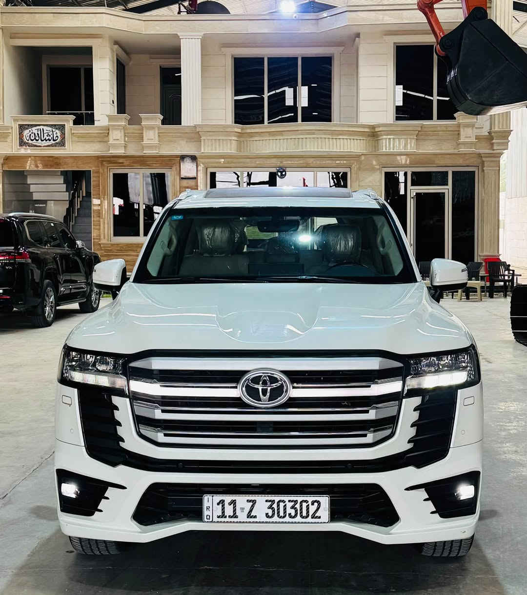 لاندكروز • ٢٠٢٤ • ٦٠٠٠٠ كم