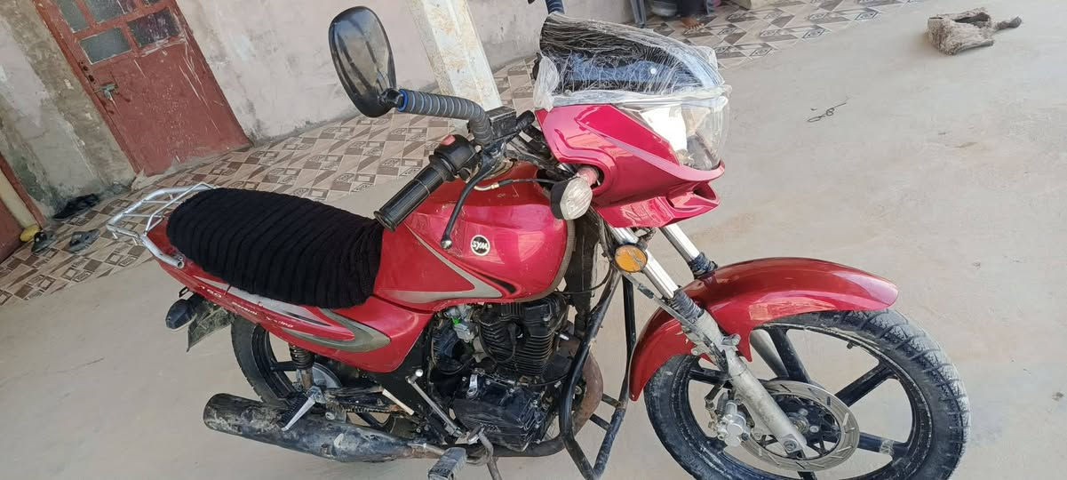 ماطور سايم 22 نضافه 80 بل ميه بس محرك مجفت جديد سعر مليون و 200 وبيه مجال
***********
