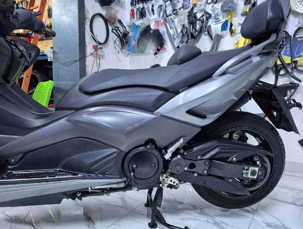 TMAX 530 2014 
كفاله عامه ماشيه 29 كم 
الدراجه رمبه مال معرض 
تخم تاير مشلن اصلي 
اي نقص مابيها 
السعر 50 قابل للتفاوض 
بغداد الجديدة ***********
@إشارة الاسطوره كريم العماري 
محلات كلشي وكلاشي للتجارة العامة 
Tmaxclub Pesaro Tmaxclub.ma Tmax Techmax 
Tmax RevolutionMilano Tmax Kamelamos
