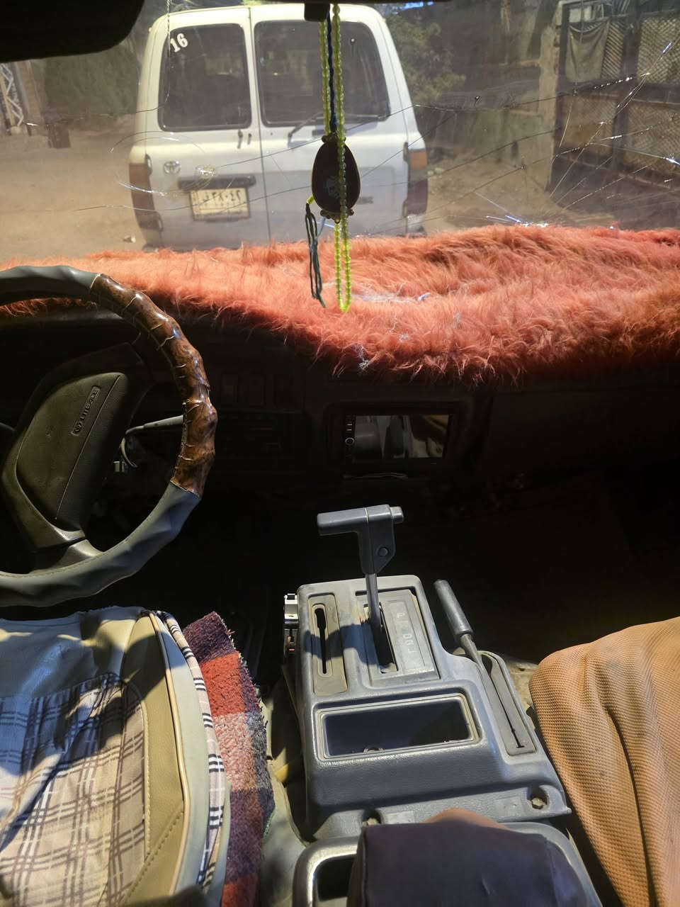 تويوتا فاره موديل 93 نقل رقم بابل حمل جارده السياره محرك 4سلندرونجي اوتوماتيك مكاني البصرة نهايته قفل ب18 ورقه ابيع الموجود للاتصال *********** او ***********
