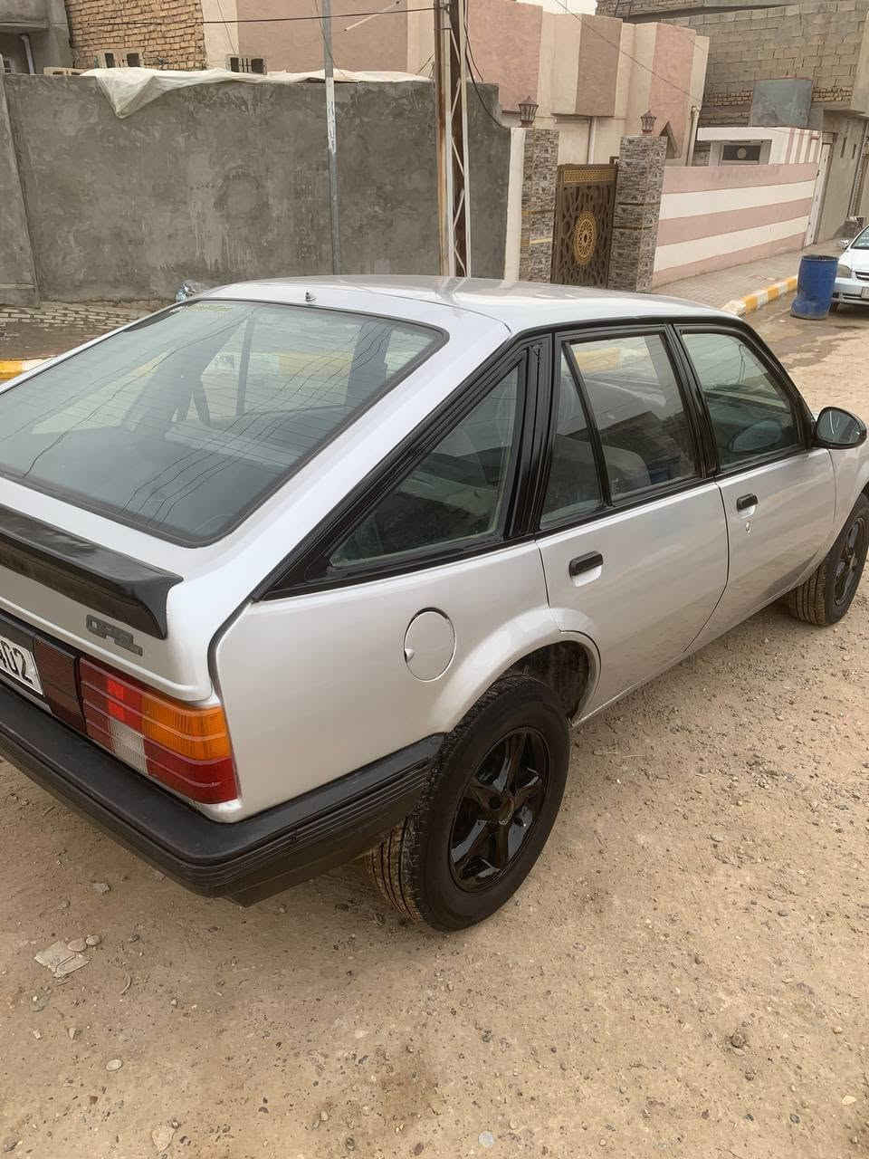 اوبل 90 كير عادي كير محرك شرط
سنوية لل31 تحويل ثاني يوم بائسمي
كهربائيات شغالة من الدعامية للدعامية 
دوشمة غرفة كاملة 
تخم تايرات واسبير جديد 
سيارة جاهزة من كلشي 
ناقصها بس تبديل جامة امامية بيها مفطرة 
محرك 20 شرط فول كابريته محورة مو نوزل 
كامل تفاصيل السيارة كدامك اقرا المنشور زين 
السعر18 $قفل قفل قفل
مكان السيارة صلاح الدين سامراء 
*********** وتساب وتصال

