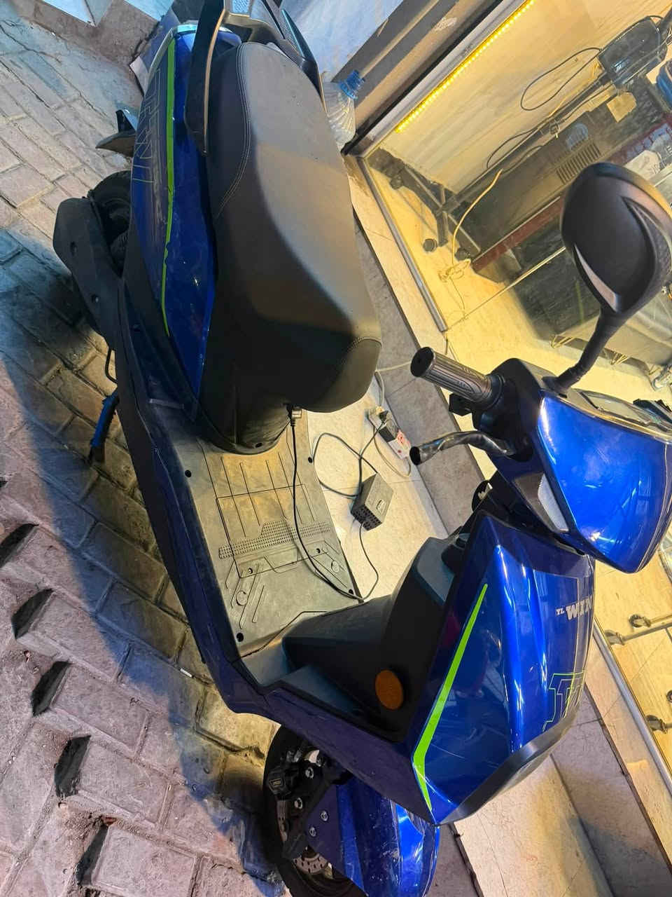 دراجة سكنس شحن للبيع بطاريات جديده ع فحص سعر 500 بيها مجال مكاني بغداد اعظمية للتواصل خاص او رقم 
***********
