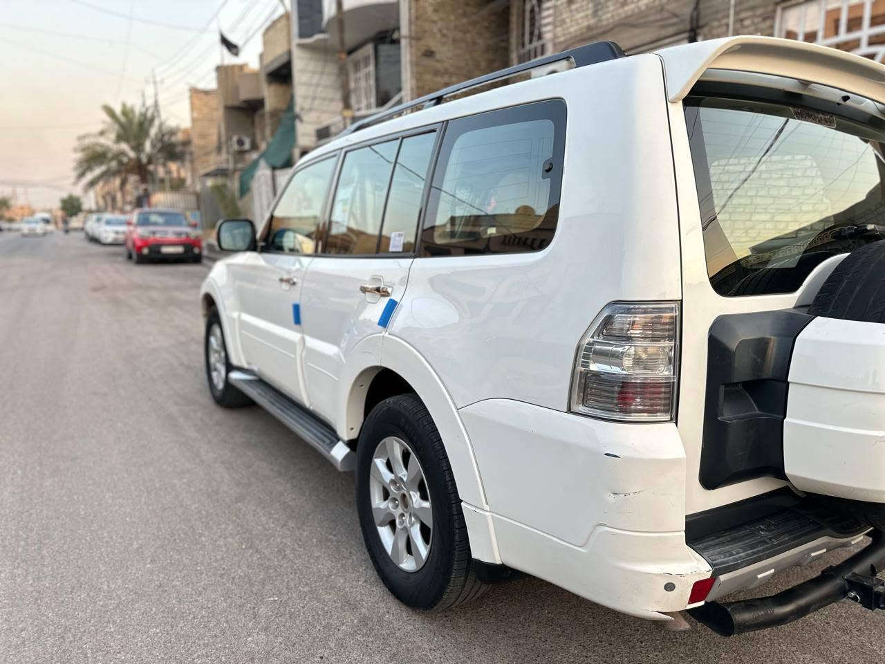 سلام عليكم للبيع باجيرو حبتور  2010 
رقم بغداد بسمي 
 بيهه صبغ 3 قطع
بدون دواخل
تحويل مباشر فول مواصفات أعلى فئة مواصفات فول واحد ع واحد  حجم 3500
عله واضع الشركه معروفه خليجي السياره جديده مال جناي فورويل  كشنات جلد  كهربائي دتفئه تبريد  اشارة بل مري شفط تحكم ستيرن ثلاثا جها فتحه  تبريد ثلاث قطع حساسات خلفيه زاد ثلاجه تخم تاير كير مكينه  جديد سياره جديده

 السعر110
 
مكاني بلديات مقابيل 
***********
