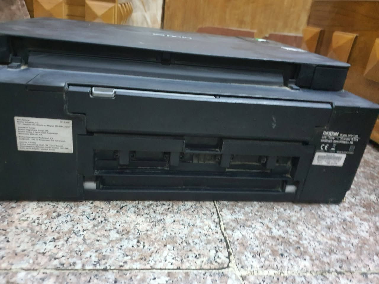 السلام عليكم طابعه برذر T220
طابعه جانت كلشي ما بيها عزلونه وانتركت يمكن ما بيها حبر 
تبطع بس ما تطلع صوره الفيديو بل صفحه قيم بما يرضي الله 
*********** بغداد حي الجهاد

