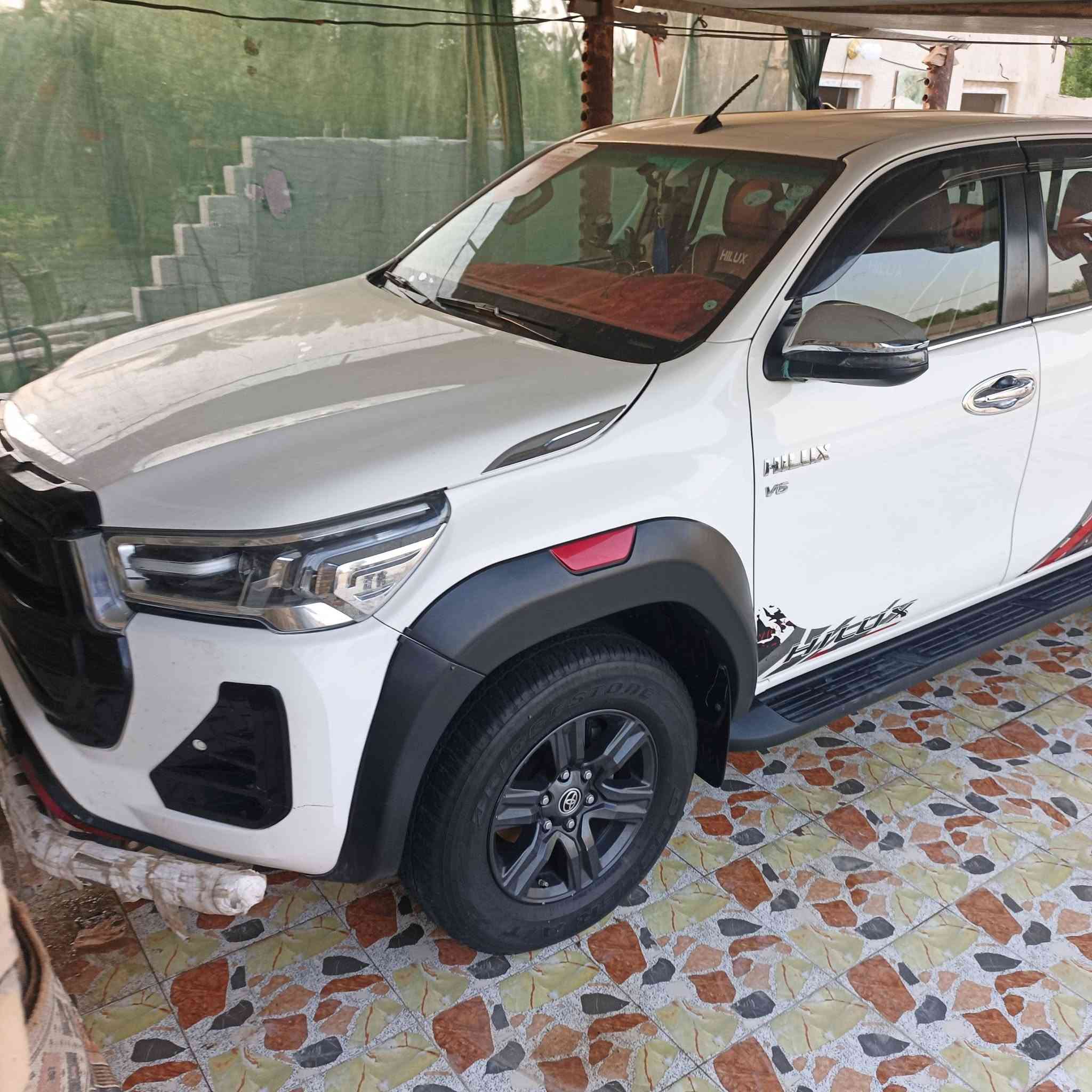 فورويل للبيع تيار موديل 24 ماشيه 45 السعر 375 بيها مجال بسيط سياره مكفوله كفاله عامه ***********
