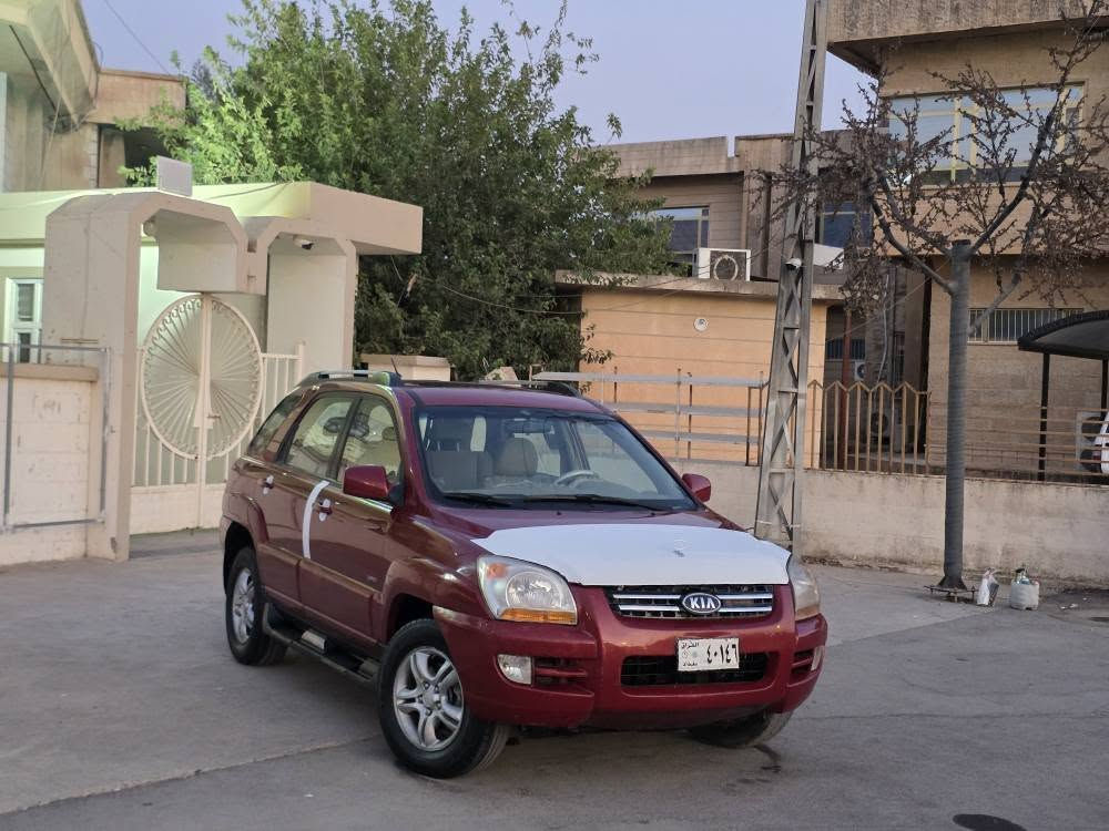 بەلەش بەلەش 
ماڵی حایلاو دەستی گەنج
کیا سپۆرتاج مۆدیل 2006 فول مواسەفات 
رەقەم بەخداد سەنەوی ئەسڵی بەشەڕتی ئەوەلیاتو حاسیبە خۆم ئەوەلیاتیشم بۆ راکیشاوەتەوە بی کیشەو مووشکیلایە ماڵی مەدەنی براوە موس داحم لیدراو بەشەرت
مەکینەی ئەورووپی لۆک لۆکی تازە بۆ بەستراوە مەکینە بیلاد V6
دەبڵ ئاکسلیشە بەس گارنەکەی لێکراوەتەوە
گێروو مەکینەو کامل تندوو تۆڵیو تەبریت بەشەڕت نوکە دەرزی داحمی نیە 
زۆر کەم مەسرووفی وو بەهەڵمەتە 
پاوەڕە سڵایتە جام کارەبایە شاشە ئایپادە
ویل کەپی بلادیە ناو زەردە ناو کۆشنی لۆک لۆکن تایەو پاتری خاوێنە 
شوێن رانیە ***********نرخ ک$39 رانية, السليمانية

