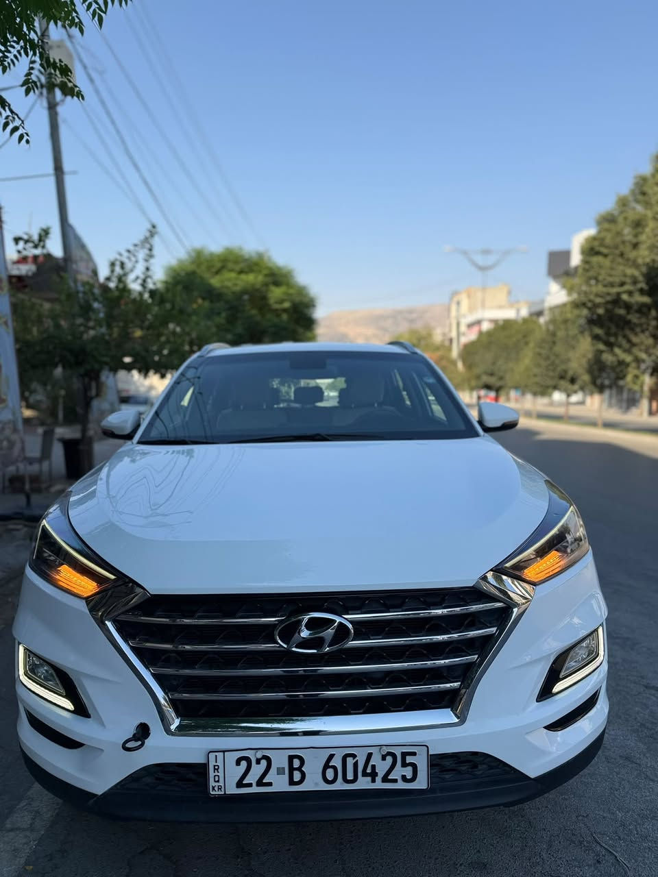 هۆندا تۆکسۆن مۆدیل2020خەلیجی 
مواسفات کۆری ئەسلی مڕغووب 
مکینەو گیڕی یەک برغووی نەکرایتەوە
مکینە ٢٠دووش 
تەنها ٩٣هەزارحقیقی ڕۆشتیە گیڕومکینەی وەک بلادیە
نەکرایتەوە و هیج کیشەکی نیەسپیری دانەبەزیە
10دەپارچەڕەشە لەسەر ساغەی بئ 
دعم نوقتە لیدانی پیش وپشت بەشەرتە
لەپاش دەپارچەی چاملاغی 
پشتەوەی هەتا قپاخ بەنزین 
سبوخە رسمی لیدانەکەشم دانایە پیش چاک کردن
 
نرخ لەکۆمینتی dasty2soran cars دانرایە

مواسفات فولە تەنها پانۆڕامانیە
بەسمەو کوشین جلد لایت ٦لیدولایت زینۆ
تحدید سرعە
هەردووکوشینی پیشەوە کارەبای وخەزن
شاشەگەورە مڕغووب کامیرە بلادی پیش وپشت 
حساس سندوق پەردە
بریک لەپئ مڕغووب تەبریدمرکزی شحن وایرلیس
سئ مۆدی لئ خوڕین نۆرمال 
سپۆڕت یکۆ زۆر مواسفاتی تر

سەنەوی نوئی تاکو2031
سیارەکە هەمووشتی بەزەمانە یک دینار مسروفی نیە
چرکەی تیدانیە هەرچوار تایەشی تازەو نوین
تحویل وبەناوکردن بەشەرت
ژمارەی خاوەن سیارە 
ڤایبەر واتس ئاپ
***********

