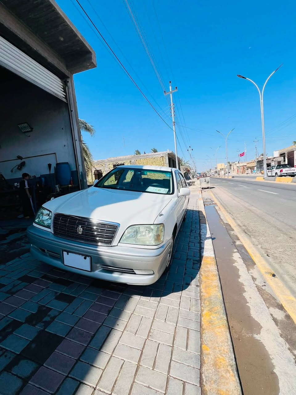 سلام عليكم ملكة جنون 😍 
تسجيل جديد قرار ١٠٢ 🥰
فول مواصفات ٤ دكم جلد ورادار كفاله عامه 😁
سياره ماشيه ٧٠ الف فقط جديده كلش
مكان البصره
***********
