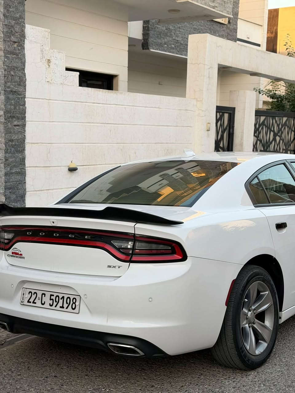 سلام عليكم للبيع او المراوس فقط باوباما 
جارجر 2018 sxt plas
شركة هارلم حتى دعاميات بشرط بدون صبغ سياره كلين كلها بشرط فقط بيها مكانين بارد بسيطات بدون صبغ بدون ضرر تبريد ثلج صدر امامي خلفي جديد طخم تاير جديد سياره ما ناقصها برغي شرط التحويل هزه سنوية كله جديد مكان السياره كركوك *********** اي استفسار اتصل او راسلني عل رقم السياره ماشيه 112الف سعر 240 وبيها مجال
