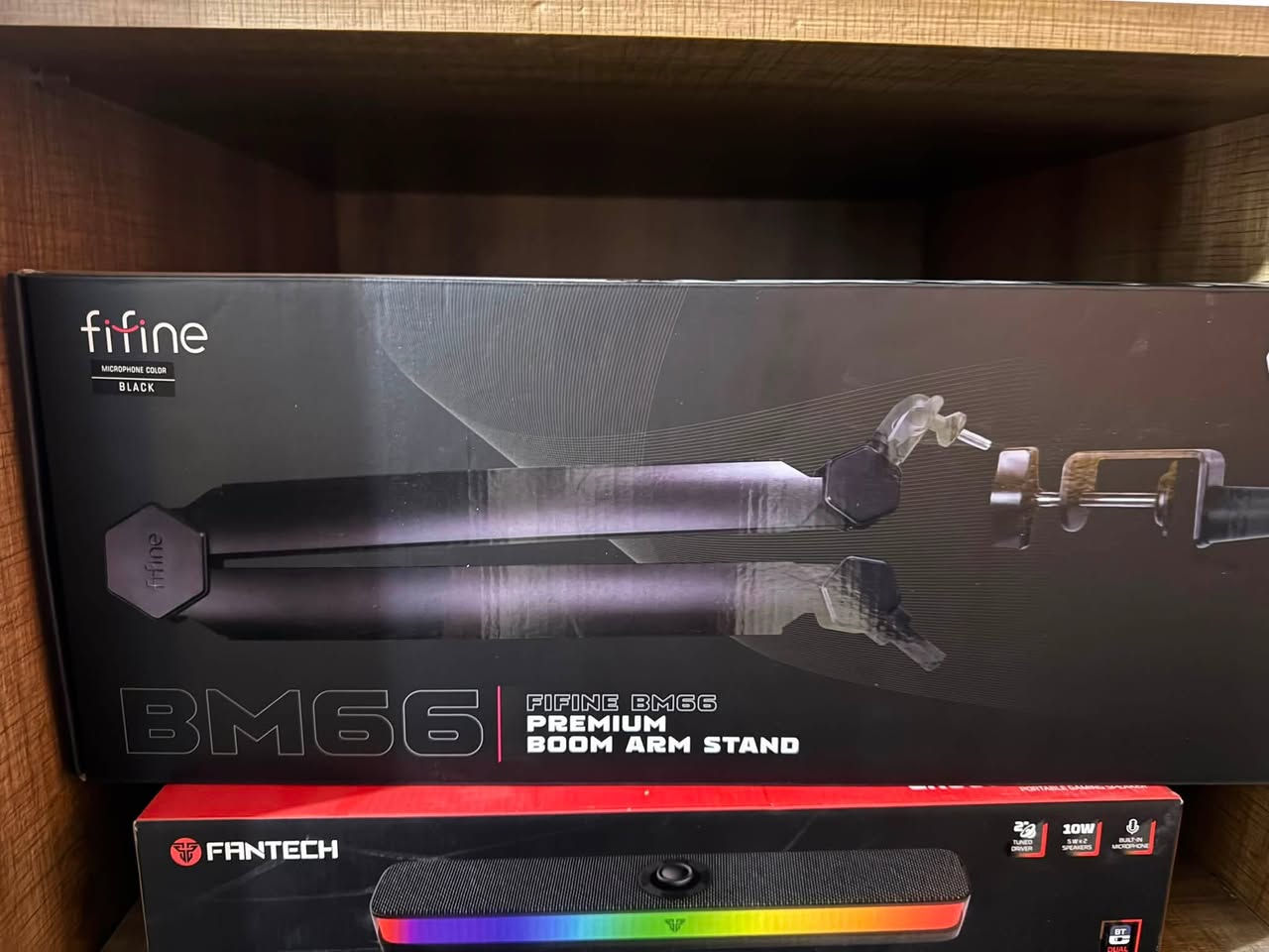 السلام عليكم
مايك fifine am8 الداينمك
استاند fifine bm66
السعر١٤٠
الرقم:***********
