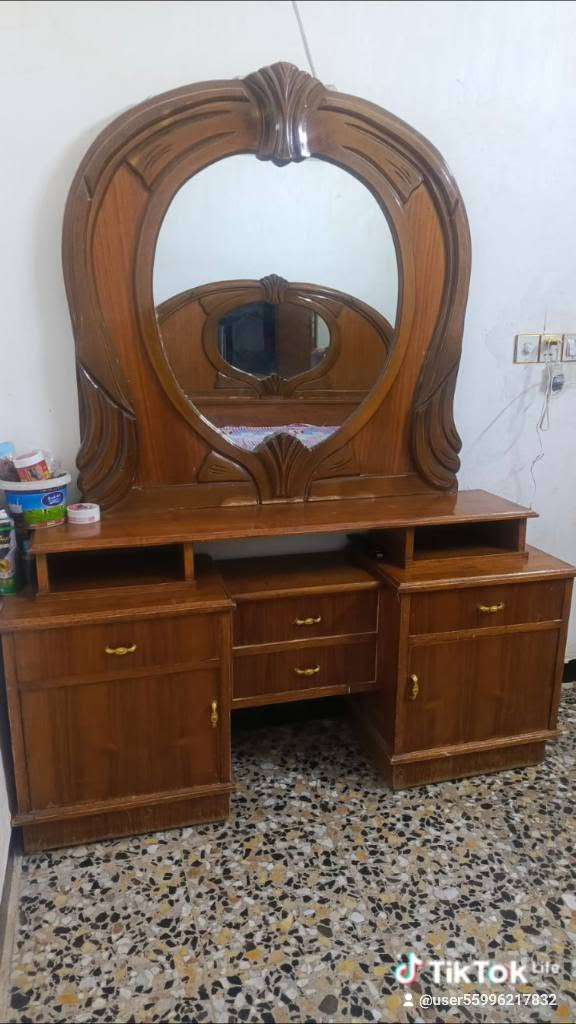 غرفه صاج داخل خارج للبيع للتواصل على الرقم ***********

نص مكتوب في الصور:
- Tik Tok Lite @user55996217832
- Tik Tok Lite
- @user55996217832