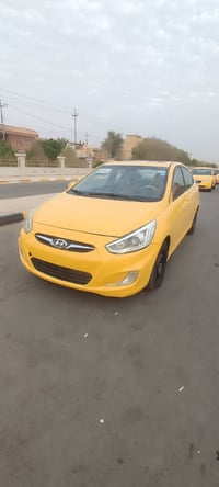 اكسنت ٢٠١٢ • خليجي • فتحة سقف