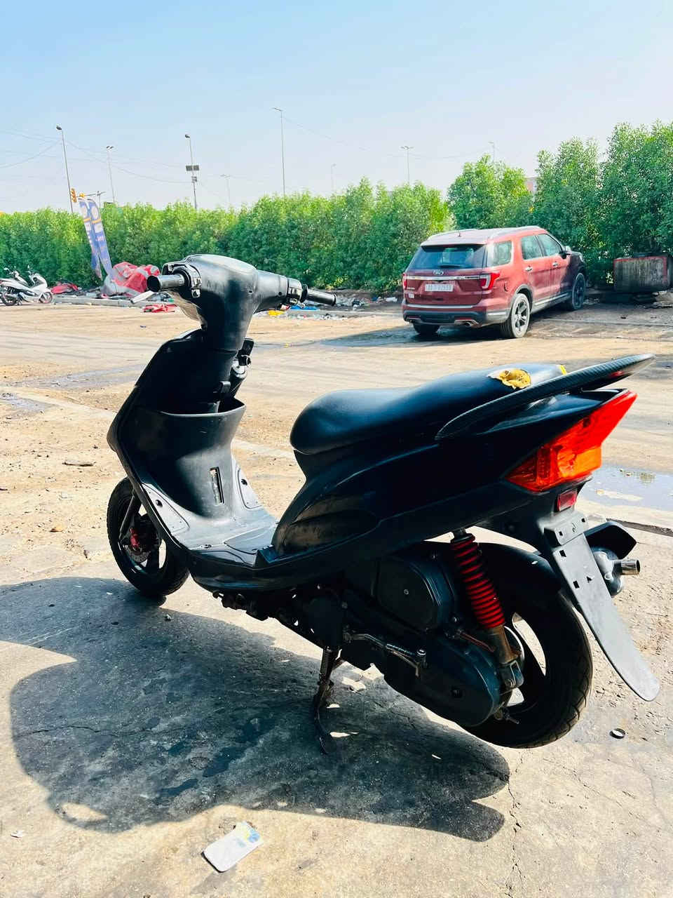 مرحبا شباب 

ماكس عدله للبيع الدراجه بلاديه 49

مجرد بدلت السلف شديت اصلي برتقالي مو تجاري

تجي تفحص المكينه خرسه كلها شغاله

مابيها نواقص  550 كفر اصلي مو تجاريً

الدراجه مرتبه ونصبتها حلوه

***********
