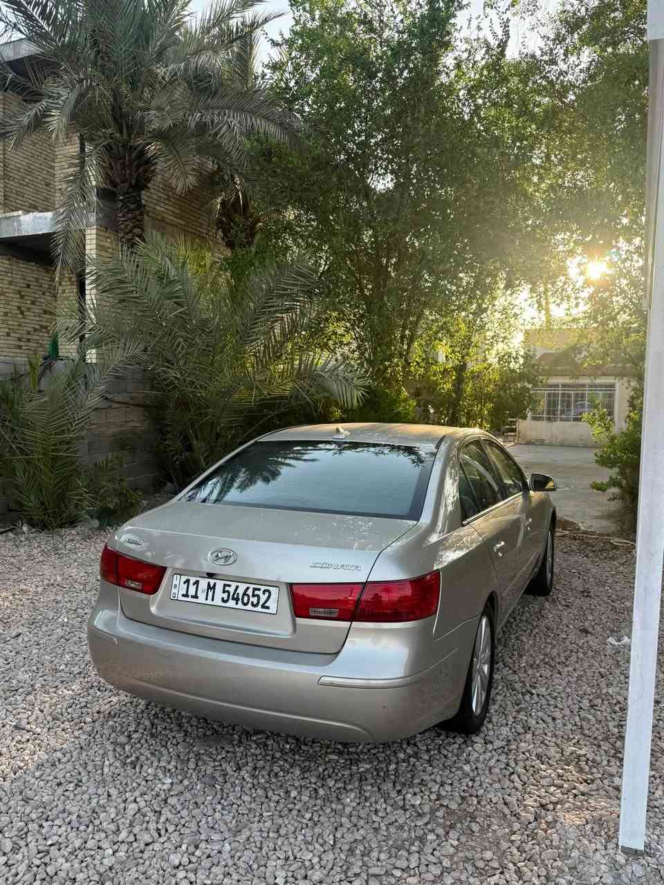 الله مصلي على محمد وال محمد
سلام عليكم 🫡 
سوناته 2009 
فول السياره
بدون صبغ السياره بيه باب من امريكه مبدله نفس لون
السياره جديده بمعنا الكلمه 
الموصفات فتحه مكينه مامفتوحه
ويل 17 تخم تاير جديد مكان
بابل لمسيب
رقم بغداد الجديد بسمي 
رقم الهاتف *********** سياره احله من الصور
