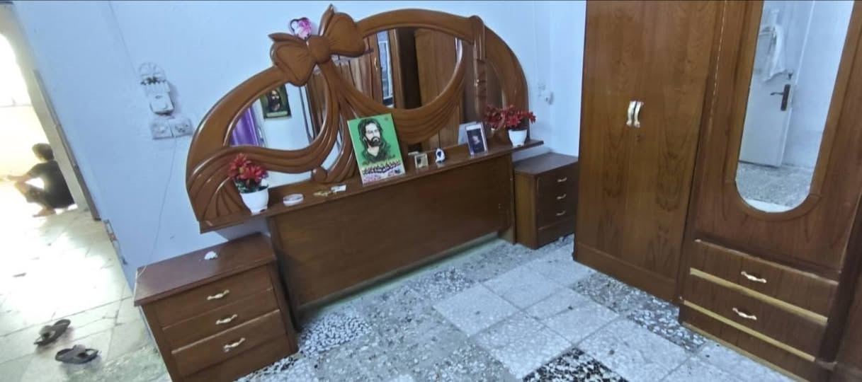 السلام عليكم  غرفه للبيع نضيفه ومرتبه بسعر600الف 
رقم الهاتف: ***********
العنوان: بغداد
