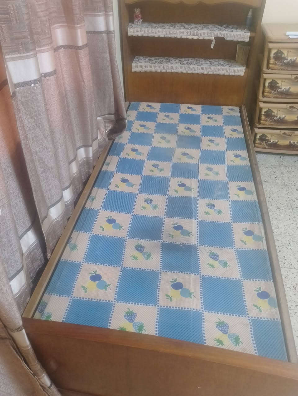تخت نفري • عدد ٢