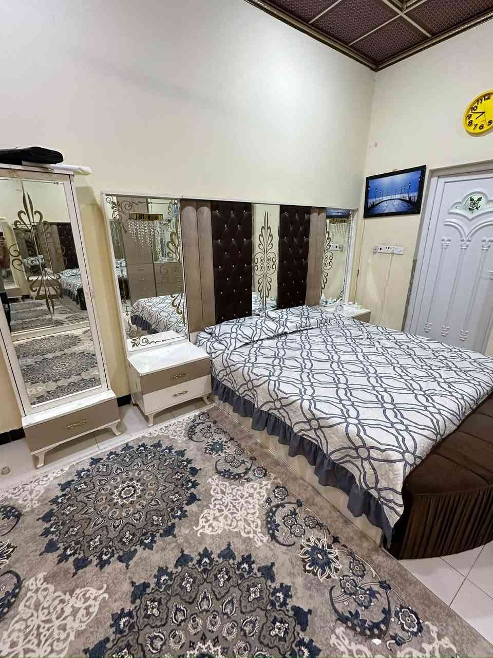 سلام عليكم للبيع غرفه نوم ايطالية  كامله جديده مستعمله قليل 
السعر مليون ونص ويها مجال
العنوان ؛ بصره الدير
الرقم؛ ***********
