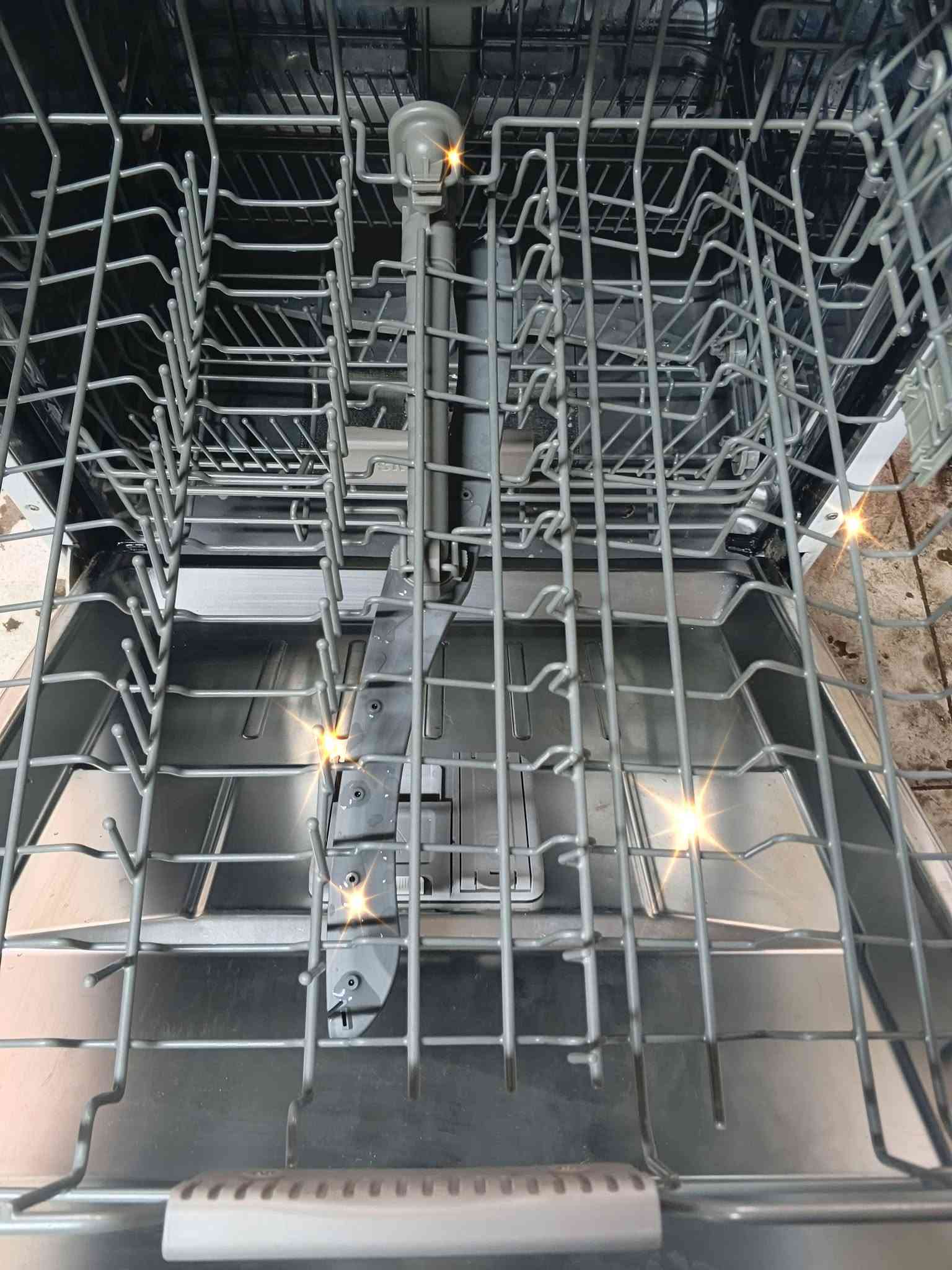 سامسنونك • غسالة صحون • ٣ سلات