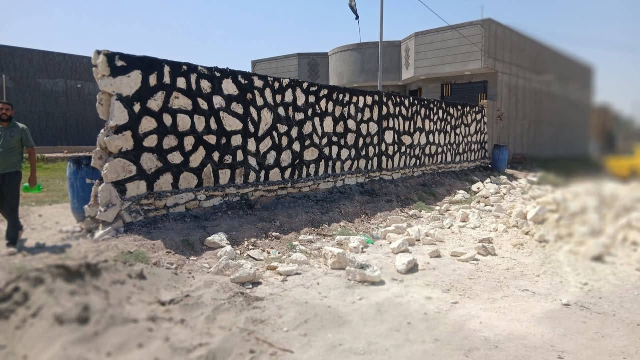 اهم من كلشي صدق العمل.   

عمل بناء حجر درجى اولى 
واسعار مناسبه 
عمل اسيجه 
عمل بيوت 
عمل حقول 
رصف حدائق 
رصف شطوط 
وكافة الأعمال الحره 

للستفسار مراسلت الصفحه
والارقام التاليه 
***********
 ***********

