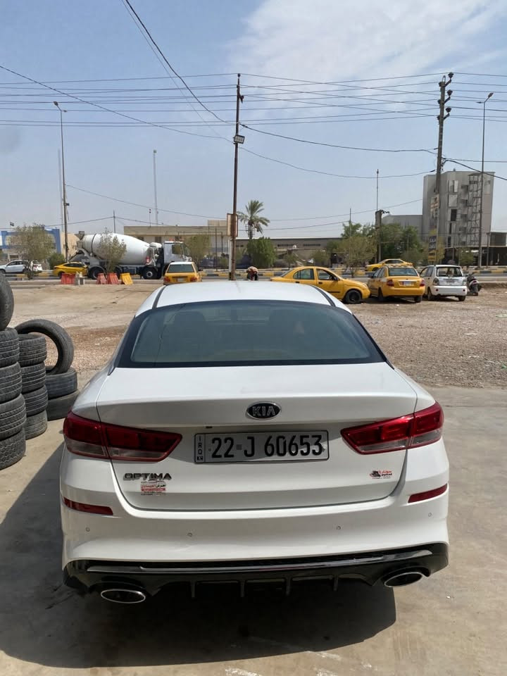 السلام عليكم 
للبيع كيا اوبتما خليجي موديل ٢٠١٩
نص مواصفات السياره جديده حيل وكفاله عامه عده ملاحظتين بسيطات عنوانها ديوانيه والسعر اتصال ع الرقم 
***********
