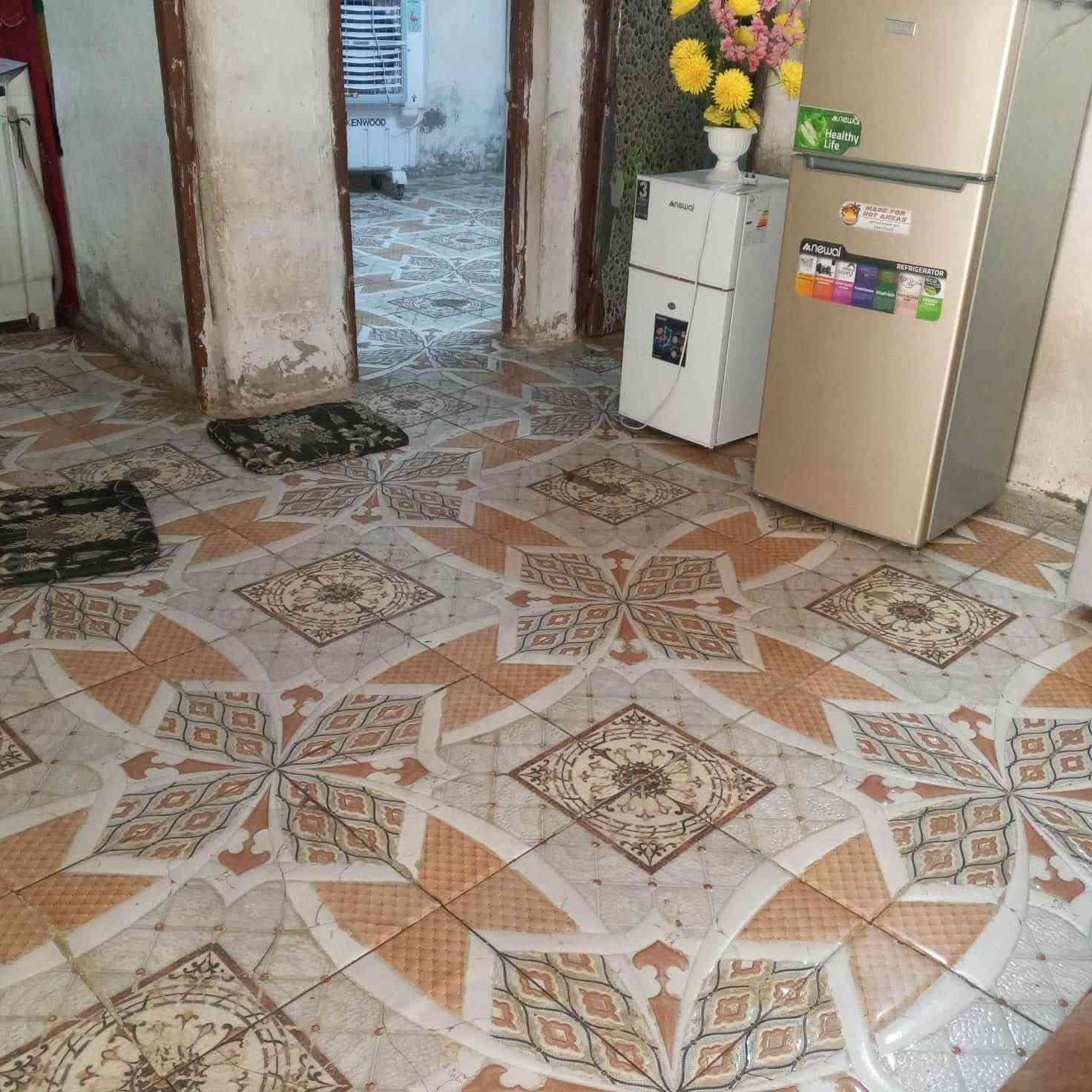 سلام عليكم بيت حواسم للبيع مقابيل ثيله حي الخليج الاستفسار الرقم*********** مكلف بل نشر

