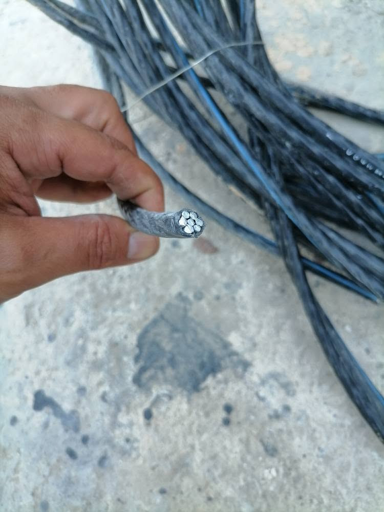 متاح ضفيره خطين 2×35 مكان كربلاء الحر *********** كربلاء, العراق
