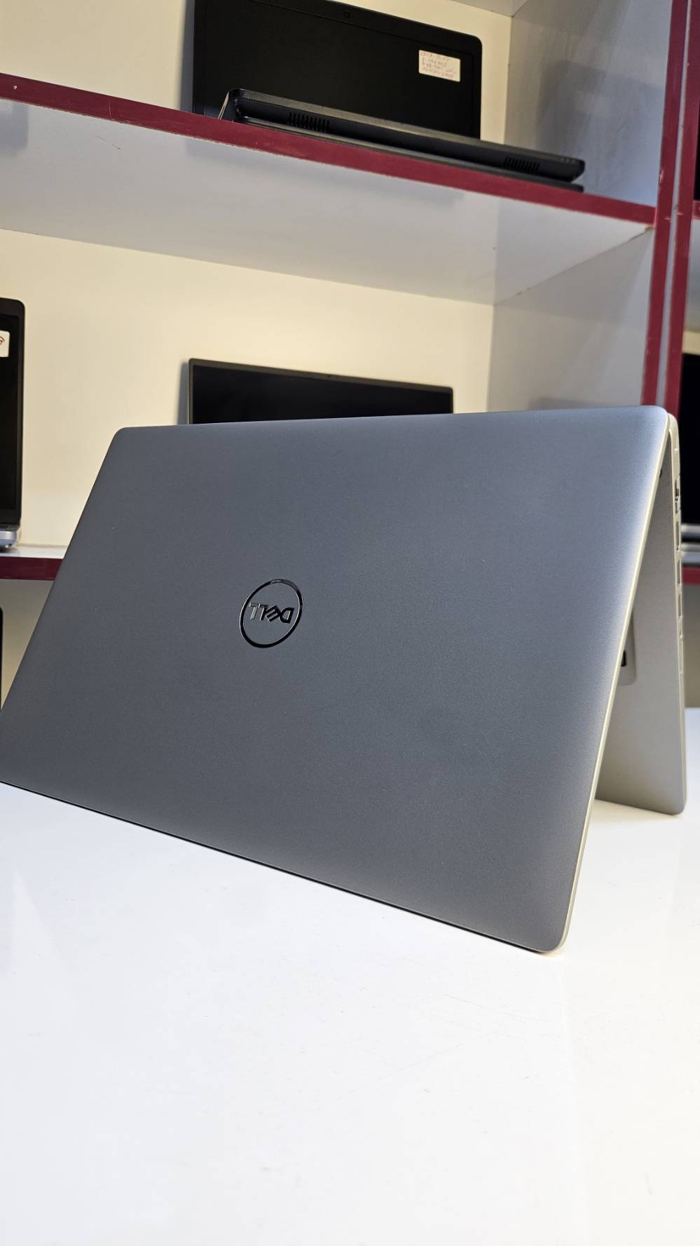 ديل Latitude 5410 • i5 الجيل العاشر • مستعمل