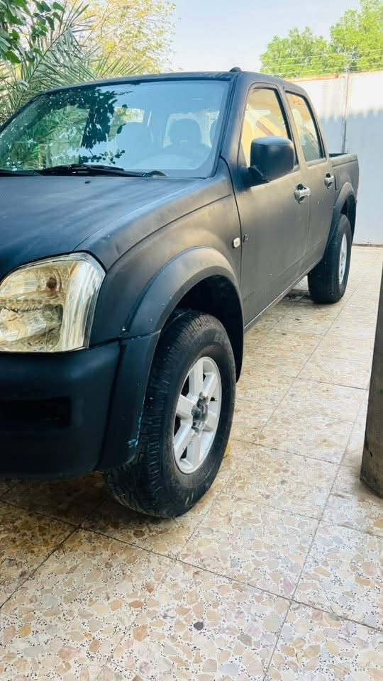 شوفرليت لوف 2005 مال مزاد الداخليه محرك بلاد كير عادي بيها كتاب مزاد مكفوله من  الضربه  سياره نصبتها كلش حلوه تخم تاير السعر 32 مكانها ناصرية سوق الشيوخ ***********
