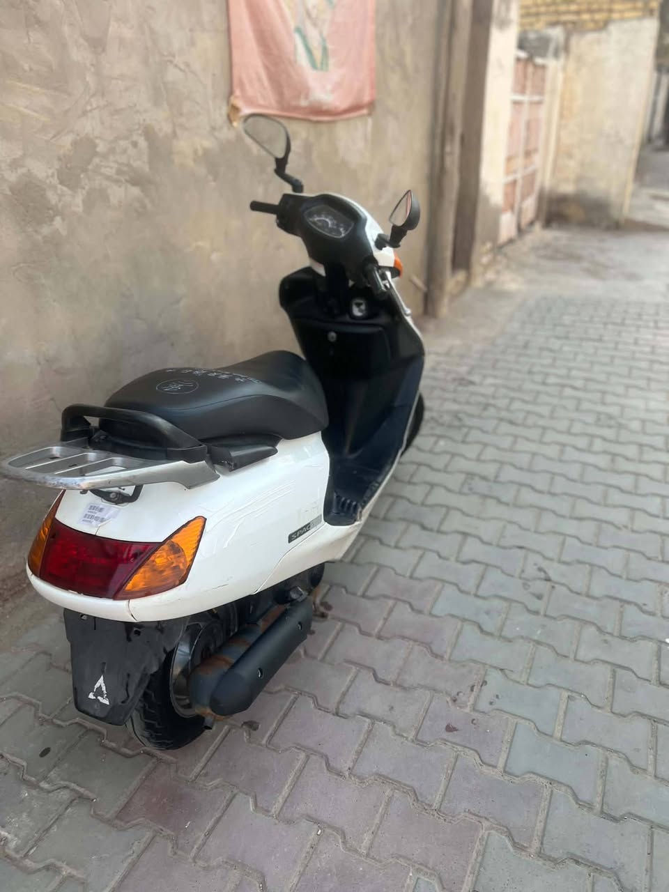 دراجه سبيسي ياباني كفرات اصليه أبو الختم كابريتر اصليه كهربايات كله شغال قفل صندوق شغال قفل ستيرن دراجة جاهزه كل نقص مبيه مكينه نعومة فول الهاتف *********** المكان كوت الزهراء
