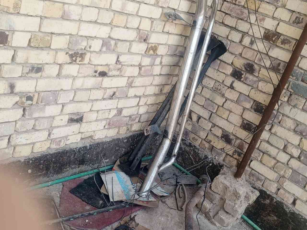 سلام عليكم اغراض للبيع الموقع ديوانيه قضاءه السينيه
راديته مال ماي نظيفه 
درع امامي 
ورق 
اكسن 

رقم /***********
