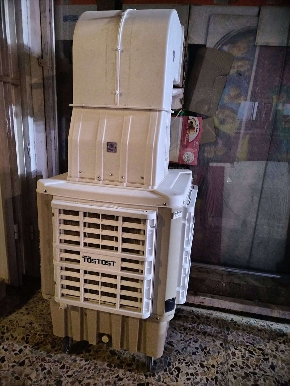 كنفيرة للبيع نظافة فول جديدة سعرها ٢٦٠ الف للاستفسار الاتصال على الرقم ***********
