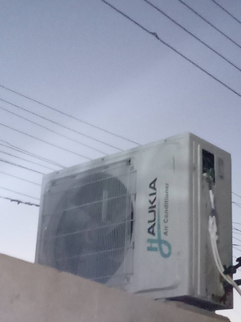 سلام عليكم سبلت للبيع بعده جديد مابي اي نقص نوع هوكيو السعر 375 وبي مجال مكاني الفلوجه حي شهداء ***********
