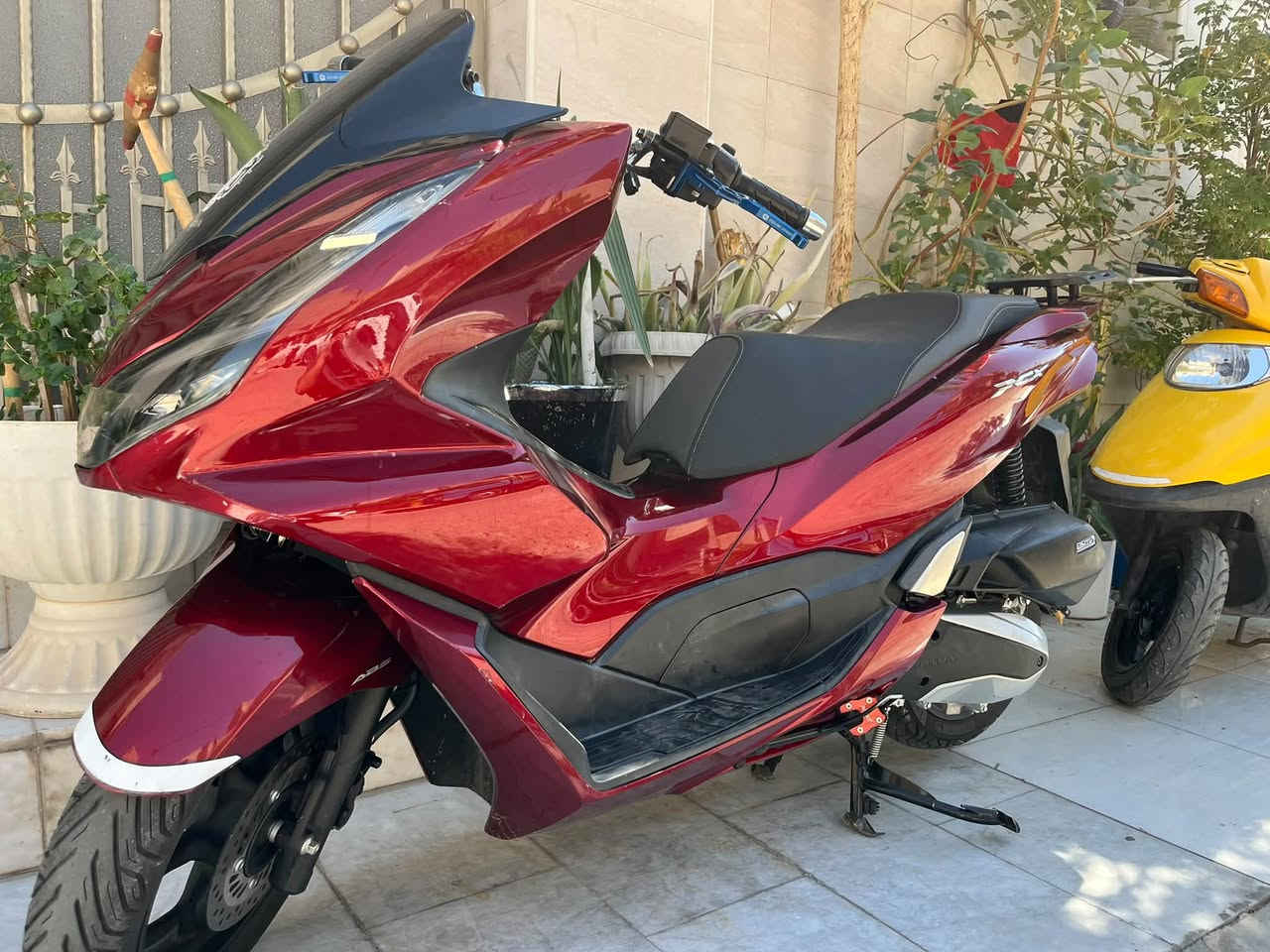 دراجه بي سي اكس يباني المكينه ميه وخمسه وعشرين الجيل الرابع ماشيه ١٦  عل فحص وتاخذهه كوت الزهراه الستفسار ***********
