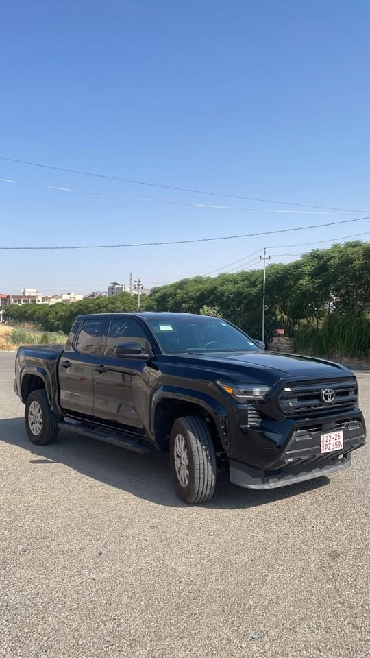 Toyota Tacoma 2025 SR
تويوتا تاكوما ٢٠٢٥

وصول حديث..Toyota Tacoma..2025 SR..السيارة مكفولة من الشواصي والدواخل وألأيرباكات،  ماشية فقط 5 الاف مايل، دفع خلفي، صور الحادث مرفق..السيارة في دهوك وتترقم شمالي، السعر 270$ مع مجال قليل ..
***********
