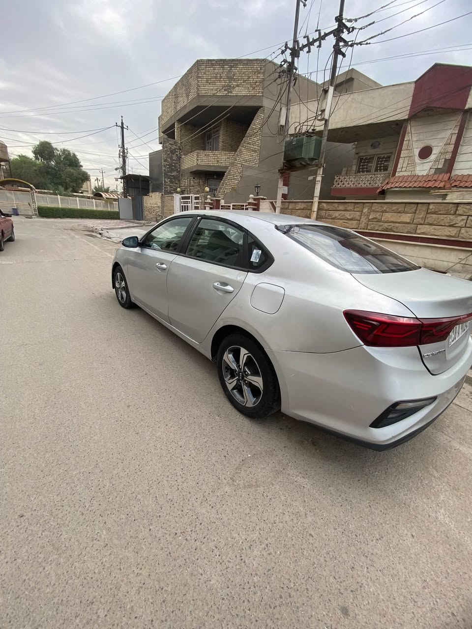 سيراتو ٢٠١٩ خليجي 
لبيع فقط 
بسمي تحويل مباشر 
سنويه وهزه رقم جديد 
رقم بابل تحويل بكل مكان 
صبغ عام مكلوبه 
االسياره جاهزه من كل لنوحي 
مكينه كير تبريد صدر كله بشرط 
موصفاتها 
تبريد قطعتين 
لد خلفي 
اشاير مري 
تحكات استيرت 
مود دريف 
وشاشه صغيره 
شواصي لغود مابيهن شي 
مكاني بغداد المشتل 
***********
بي وتساب 

السعر ٩٥
