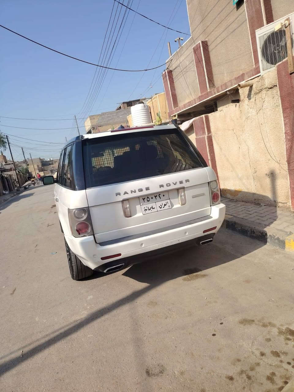 السلام عليكم رانج روفر فوك
◼️ لون ابيض

🔘 رقم السيارة اربيل الماني سنويه جديده 
 
🚀 محرك V8 سلندر بدون سوبر ارغب محرك شرط بانزين من الشارع دير 

💯 سيارة وكالة خليجي    

🟠 مواصفات 
• ⁠سلايد                                                                                          
• ⁠داخل ابيض  
• ⁠جام اخضر
• ⁠مراة شفط                                                                     
• ⁠كشنات كهرباء 
• ⁠كشنات تدفئة
• ⁠كشنات جلد 
• ⁠شاشة لمس 
• ⁠كاميرا 
• ⁠شاشة مال كيج اندرويد 
• ⁠دبلات لوي مو جوبلس 
• سيستم صوت سماعات
• سترين تدفئة 
• ⁠ستيرن تحكم فوول اوبشن
• ⁠اربع انظمة قيادة (صحراء و ثلج و جبال و ستاندارد )
• ⁠گیر (سبورت و عادي و اوتوماتيك)
• ⁠تبريد مركزي تشغيل يسار و يمين و امامي و خلفي مختلف حسب رغبة
• ⁠واكو بعد هواية مواصفات مذكرتهم

✅ سيارة احلي بالواقع

💢 كفالة ضربة وصبغ فقط بنيد تحويل مباشر او وكالة 
 
📍 مكان السيارة بغداد 

☎️ رقم صاحب السيارة ***********

‏🔴 السعر / خاص او اتصل عل رقم
