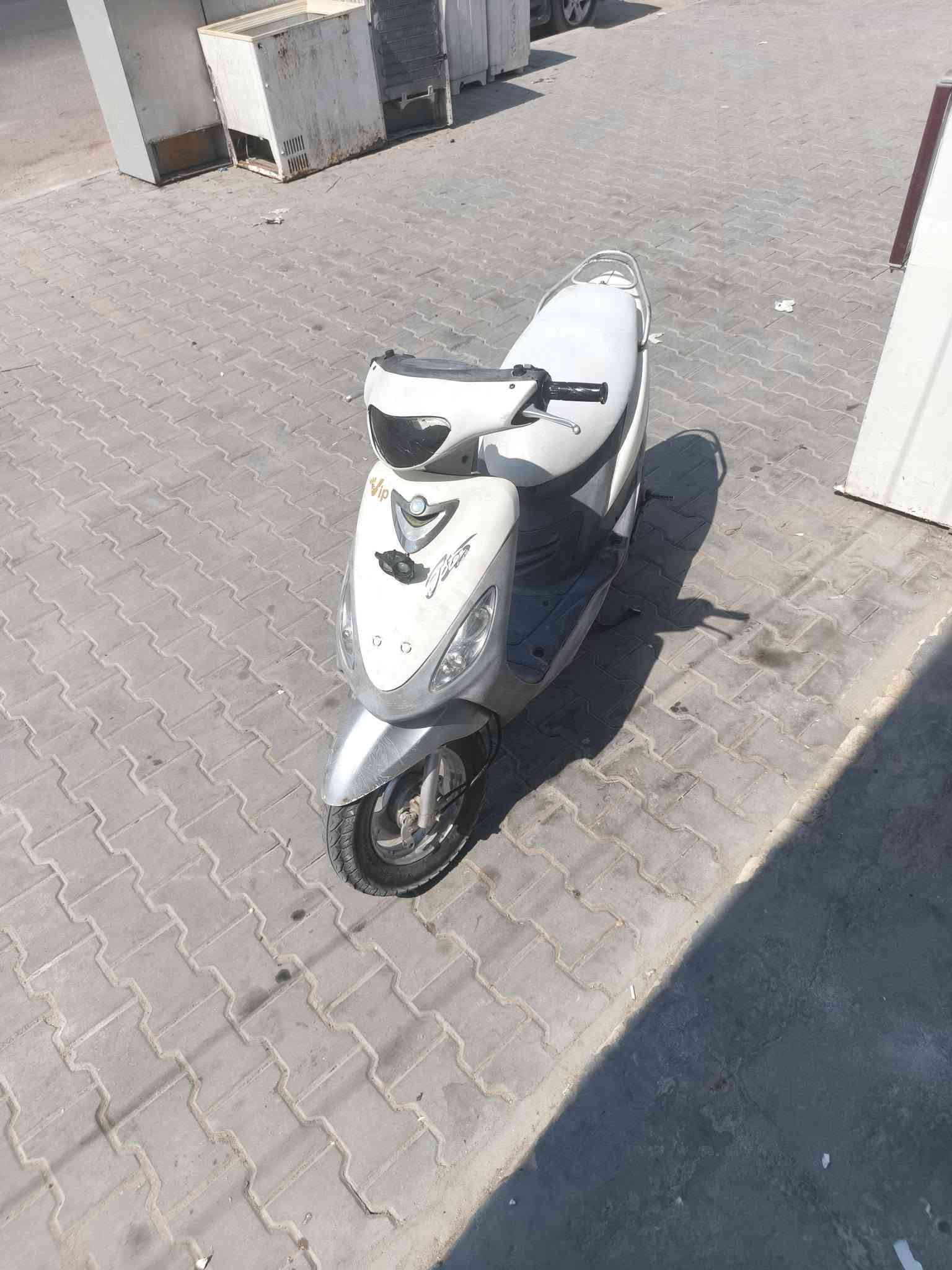البيع مروس بوليسي *********** خميسمن بصرا
