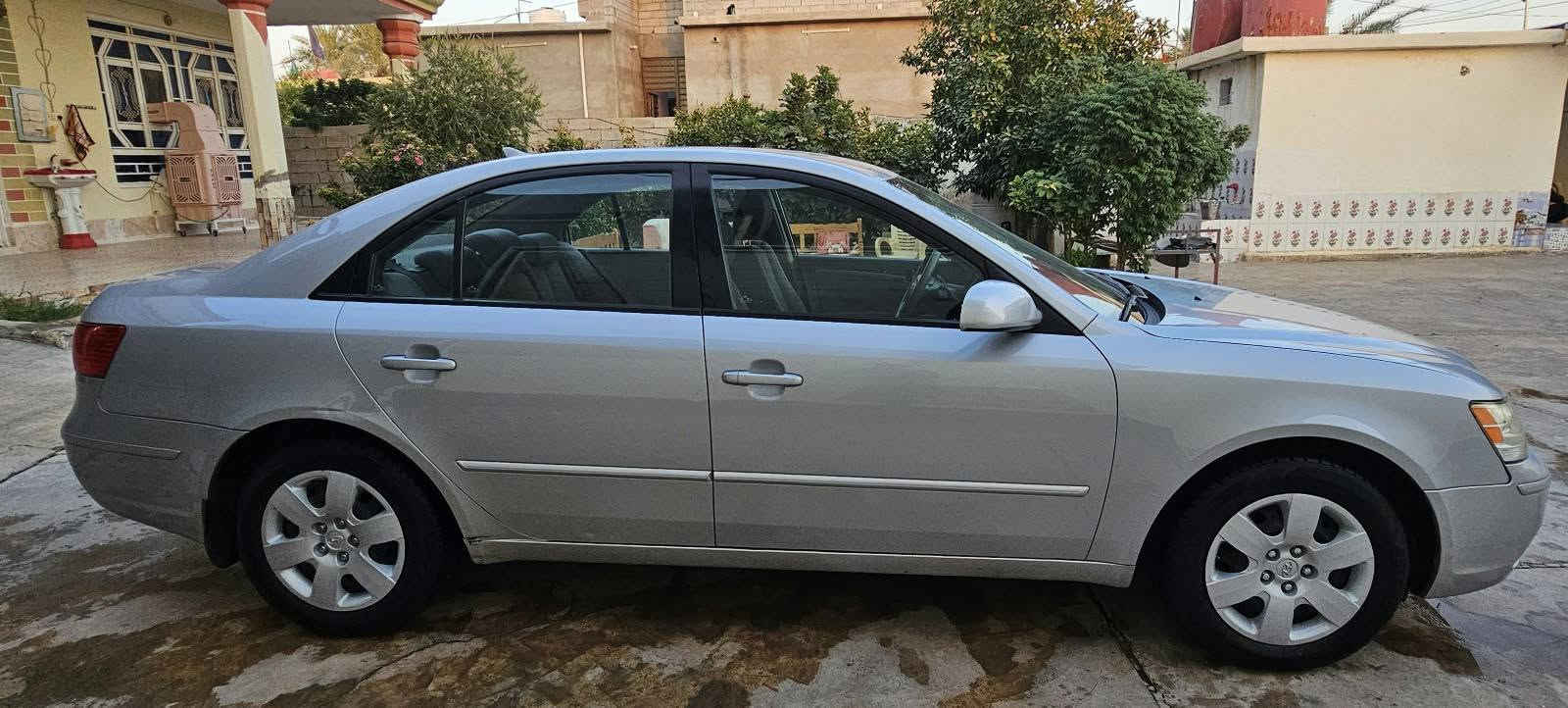 سلام عليكم للبيع سوناتا 2010 رقم اربيل بسمي  سياره كفاله عده البنيد صبغ اثر جراد بدون ضرر تخم تاير جديد  مكينه 4 سلند 2400  
مكفوله تبريد ثلج صدر كفاله
السعر 117 وبيه مجال 
المكان ديالى بعقوبه 
***********
