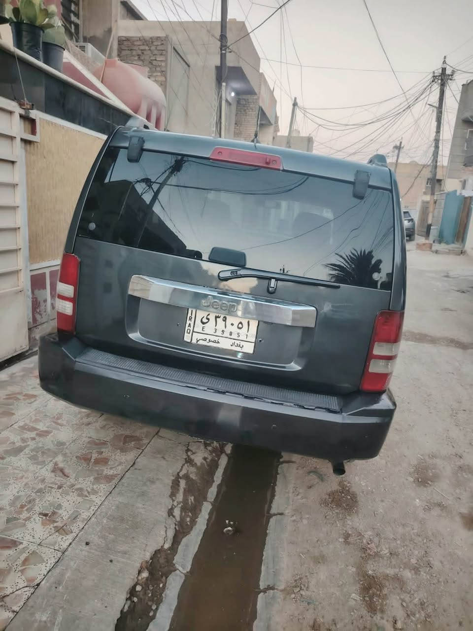 سلام عليكم جيب لبرتي موديل ٢٠١٠
كفاله عامه جديده سياره ماعده صبغ حزام اثر جلاد 
جاهزه كلين تايتل سياره بلاديه
تخم تاير وتبريد حدايه جديد
السعر١٠٠$وبيه مجال 
العنوان بغداد الامين الثانيه
***********
