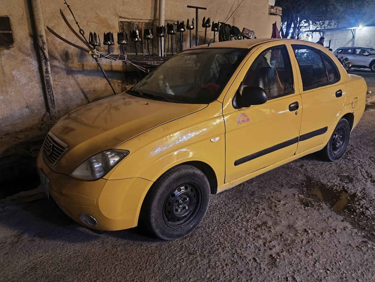طيبه ٢٠١٥ رقم انكليزي ميسان سنويه جديده لل٣٠ 
كهربائيات كلها شغاله
حداديه جديده
تبريد منضومه كامله مبدل ثلج
***********
واتساب او اتصال
