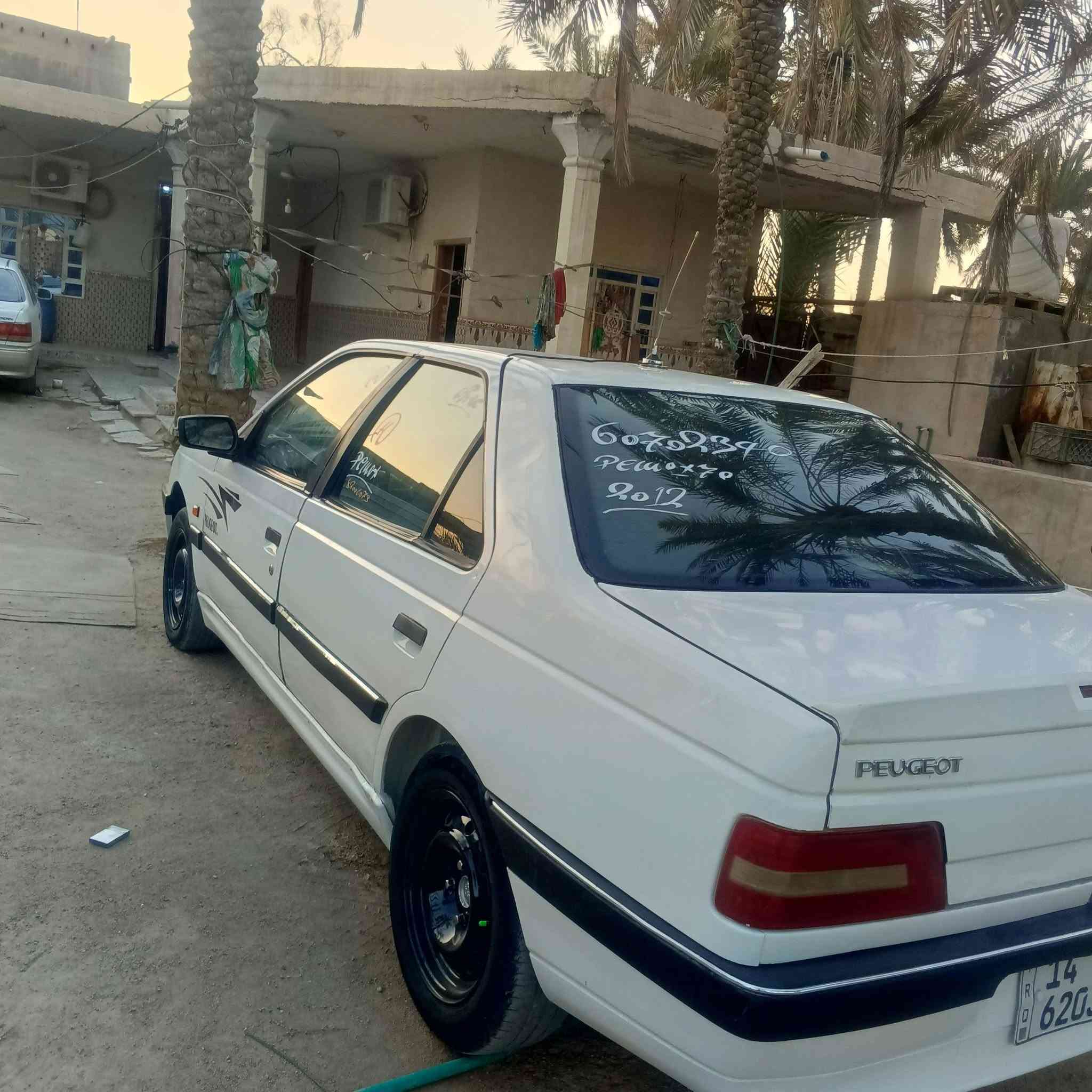 ياالله بيجو 405للبيع وترهم مراوس رقم انكليزي بصرة السيارة كفاله من ضربه كير مكينه خير من الله كهربائيات كله شغاله تبريد شغال حداديه جديده تخم تاير السعر 38وبيه مجال الشراي واني خادم مكاني بصرة أبو الخصيب وهذا رقمي ***********
