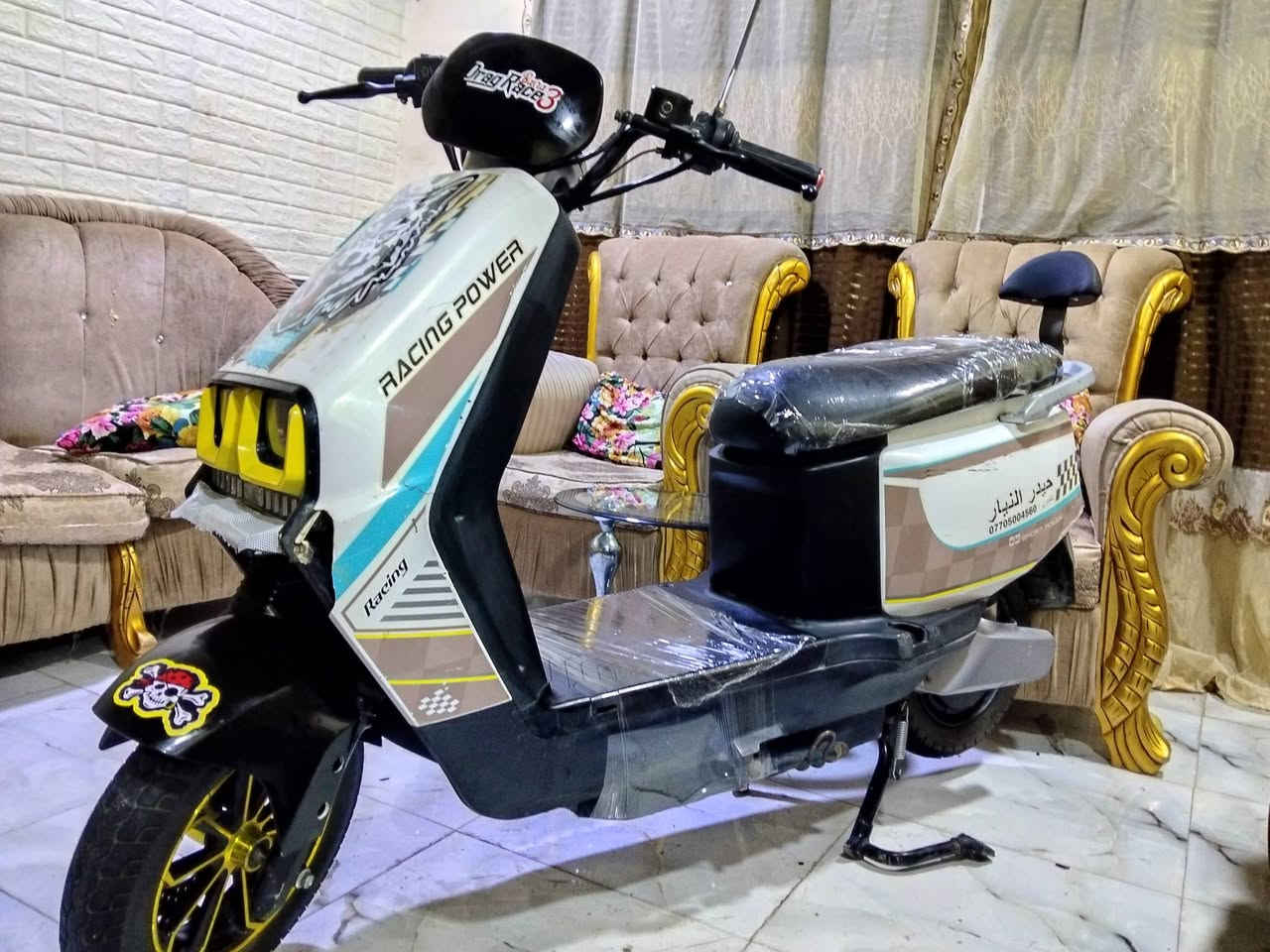 دراجة شحن كاسحه ملف2500بطاريات مسطره حجم39امبير كلهن قويات العدد5سريعه كلش سريعه كهربائيات وتايرات كلهن كاملات سعر600بصره نواب ظباط مقابل مستشفى الفيحاء ***********
