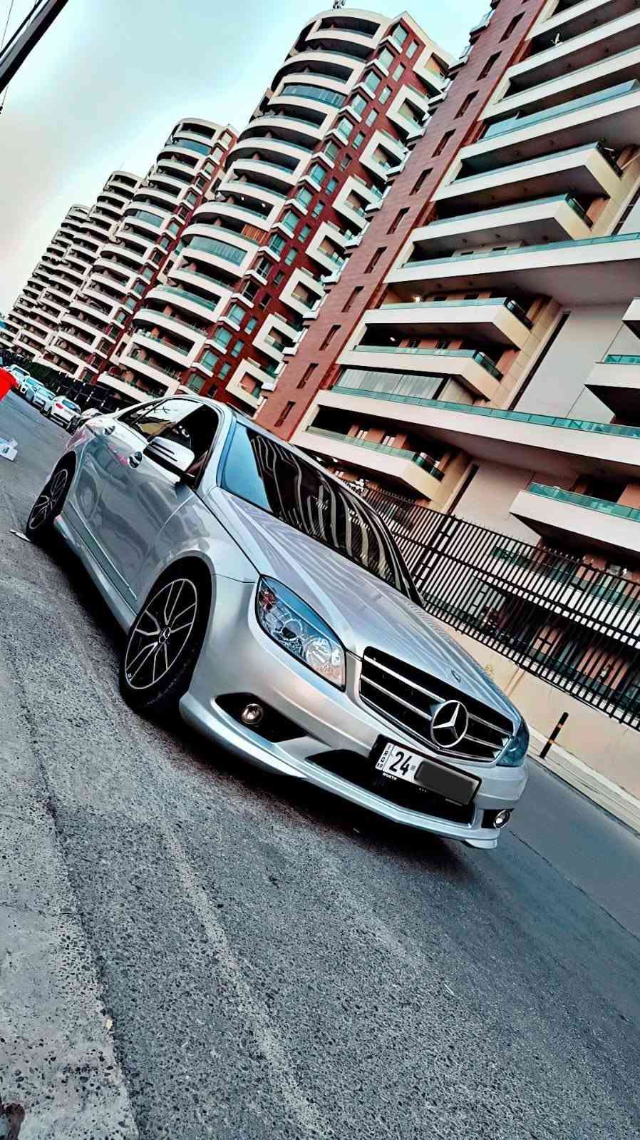 Marseds c300 model 2010 
دوو بارجه و نيو سبوخه فول مواسه فات 
سه ياره كه ره قه م سنه وي هه مووشتي نويه 
كير مه كينه ته بريت -ته عويل خرامه به شه رت 
سعري ١٢٠ وره قه و مه جال 
٠٧٥٠،٣٩٣٨٣٥٩
💣 أربيل, العراق

نص مكتوب في الصور:
- hama__Benz Today 8:34 PM Message hama__B...
