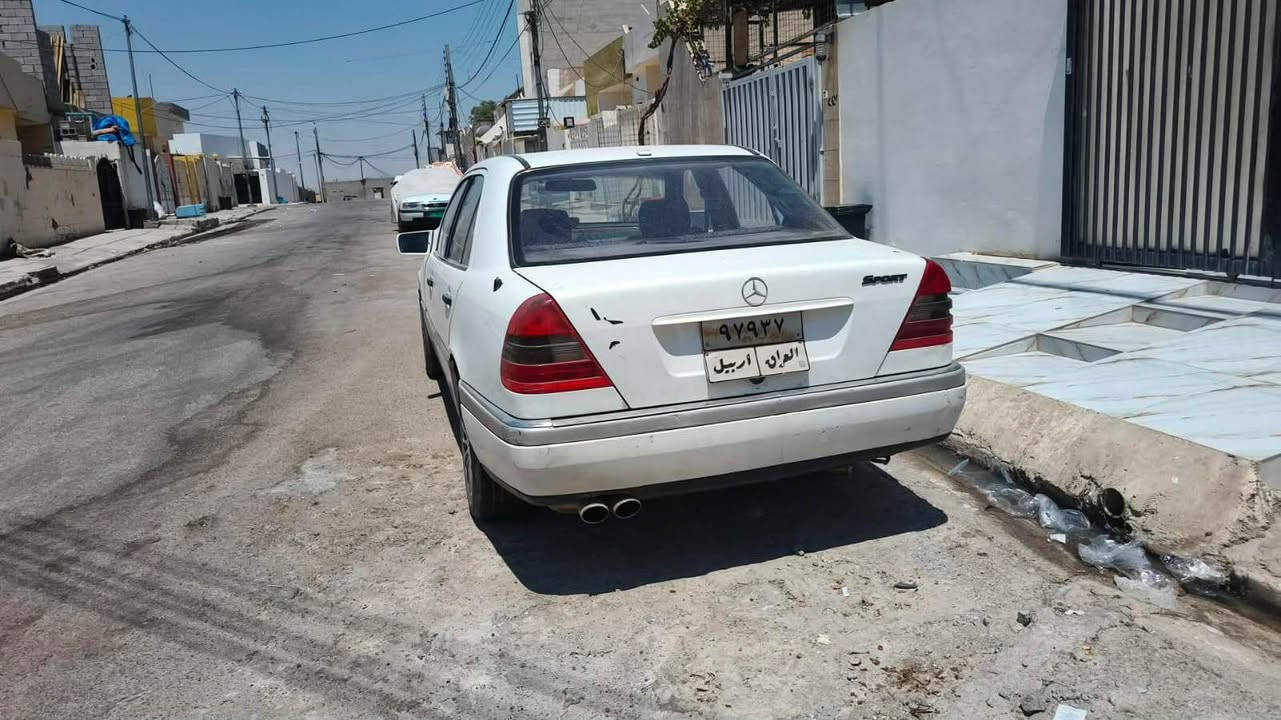 مارسيدس بينس بيبي شبح موديل ١٩٩٤ 
فول مواصفات  
سلايت و توماتيك و تبريد ❄
جوار جام كهربائي  شاشه ايبات  
مه كينه جوار بستن بلادي
تحويل و غرامه ي به شه رت 
سعر ٤٠ وةرقه مجالكي زور كه م
*********** واتساب📞 أربيل, العراق
