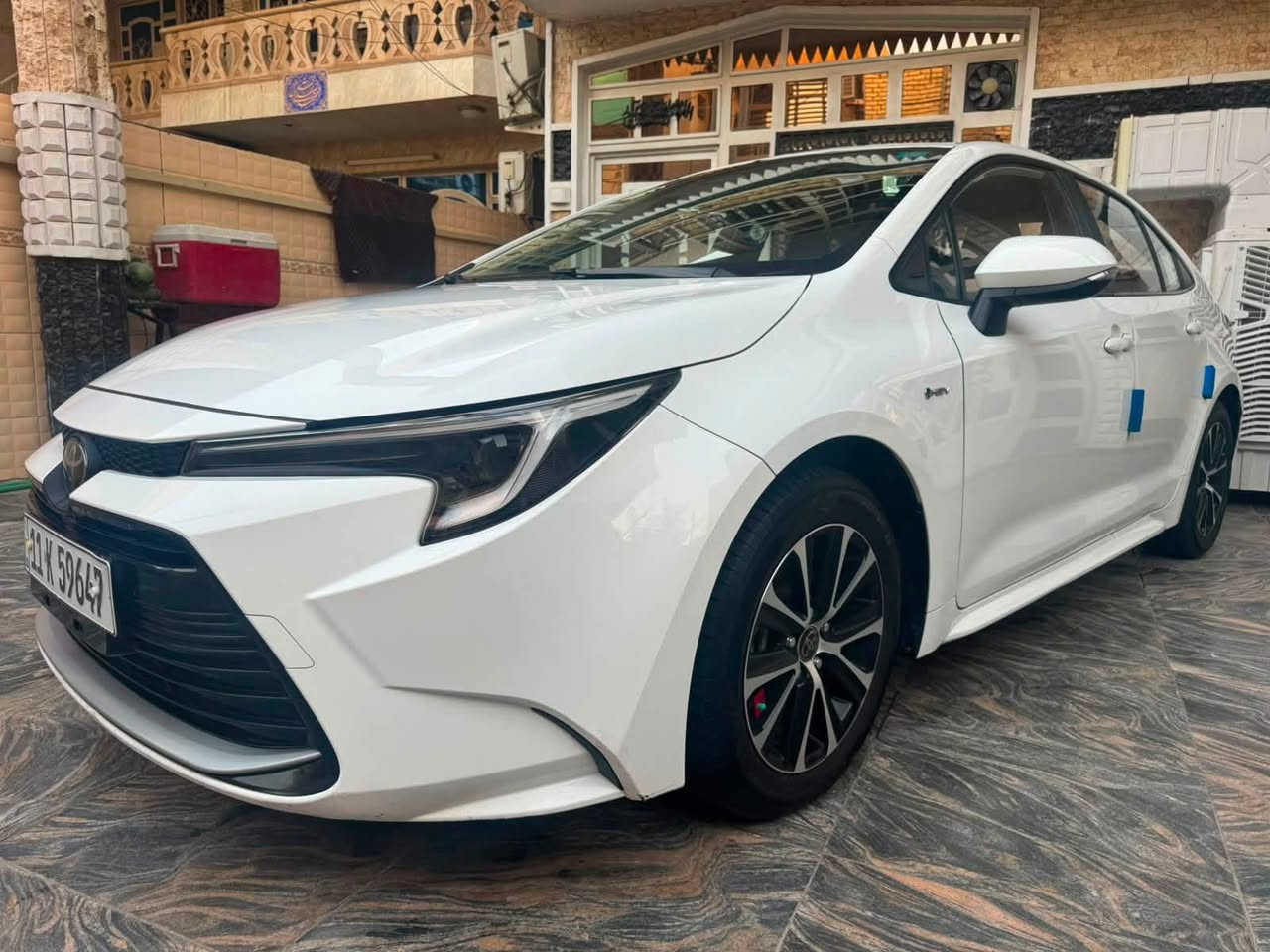 سلام عليكم للبيع كورلا هايبرد2025 HEV
رقم بغداد انكليزي تحويل مباشر
ماشيه:40 الف 
مواصفات:
* بصمة 
* الاضائة الامامية LED ولد نهاري وكشافات ضباب
* نظام طوارئ مانع انزلاق نظام GBS
* فتحه سقف  
* اشاير بالمري
* رادارات تحديد مسار 
* تنبيهة ورجوع عند الخروج عن الطريق
* رادار تحديد سرعة الشارع 
* رادار امامي مثبت سرعة وقوف ذاتي 
* مستشعر اصطدام 
* عدادات دجتال
* كامره خلفيه دوارة
* تحكم التبريد شاشه
* شاشة كبيرة 
* 8 وسائد هوائية 
* اوتو هولد
* سايد بريك بصمة 
* حساس ضغط الاطارات 
* جميع نوافذ السيارة اوتو
سياره مكفوله 
————————————————————————————
موقع السياره /بغداد الشعب 
السعر: 155💸💸وبي مجال بسيط👋🏻🤍
لاتصال والاستفسار: ‭***********‬
