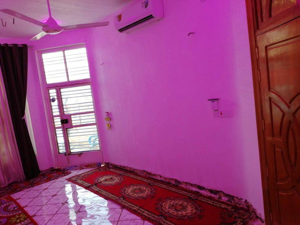 سلام عليكم بيت حي الفرات مساحه 109 طابقين بناء حديث  للتواصل ***********خلف عماره حجي عطيه
